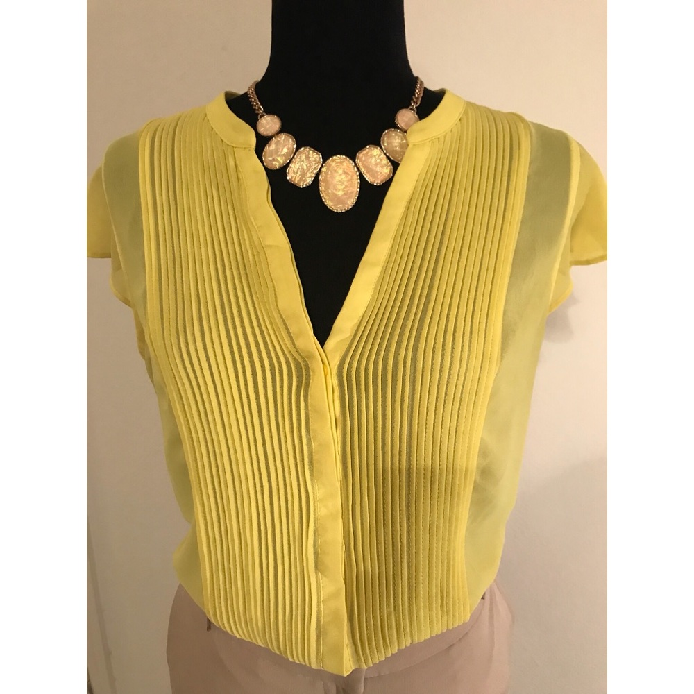 Blouse - Picture 2 of 3